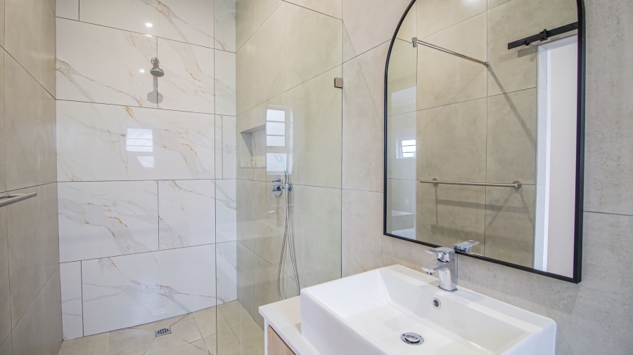 4 Bedroom Property for Sale in Country Club Western Cape